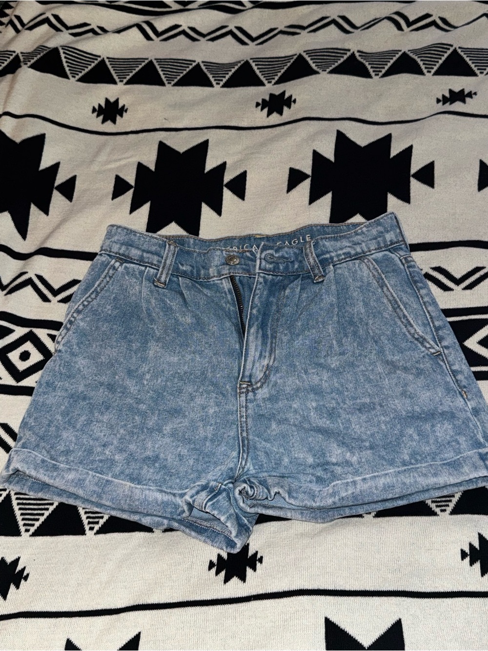 American Eagle Outfitters Light Wash Denim High-Rise Shorts